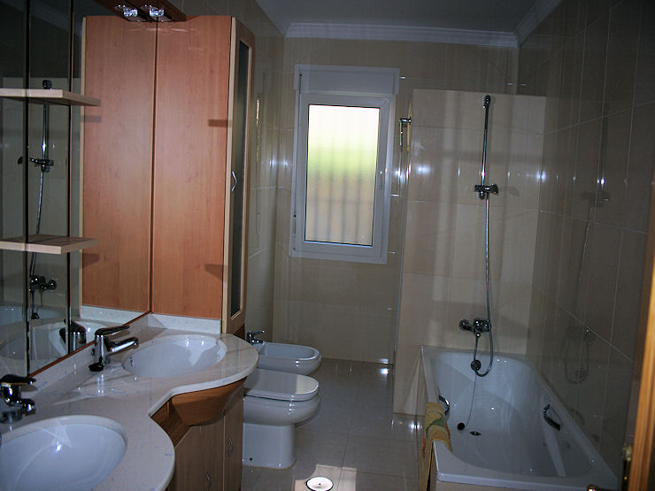Chalet independiente en venta en Benajarafe, Rincón de la Victoria